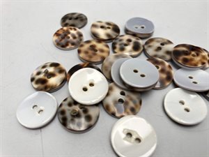 Perlemor - flot perlemor med leopard look, 19 mm (pakke på 10 stk)